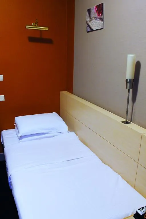 Story' Inn Brussel 2*,  België